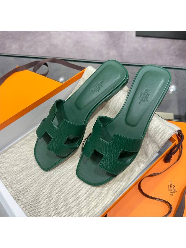 Women's Oran Sandals Calfskin Green - HERMES - BALAAN 3
