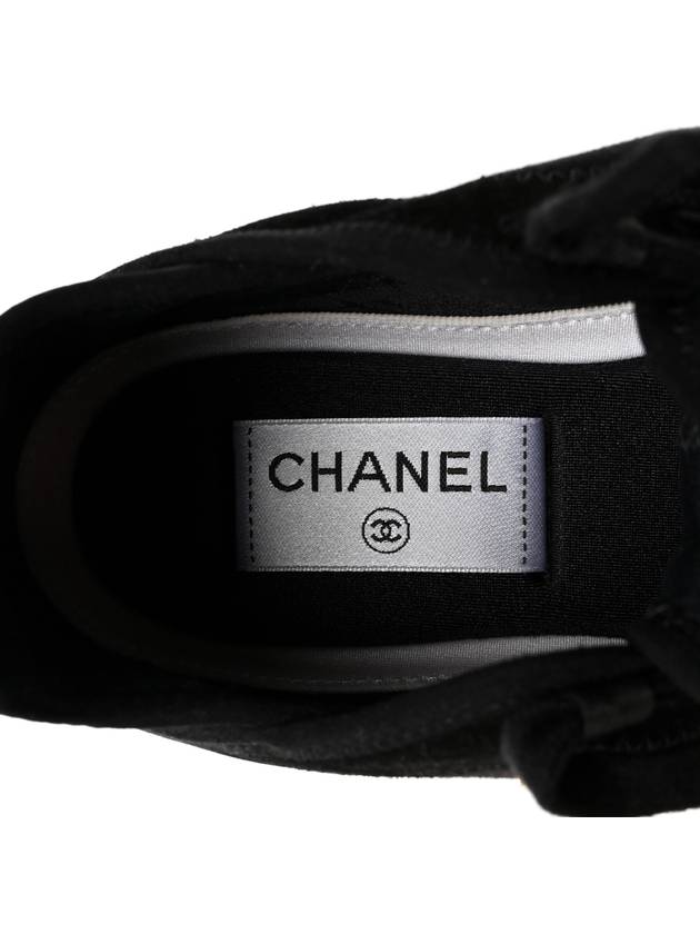 Mixed Fibers Velvet Calfskin Low Top Sneakers Black - CHANEL - BALAAN 7