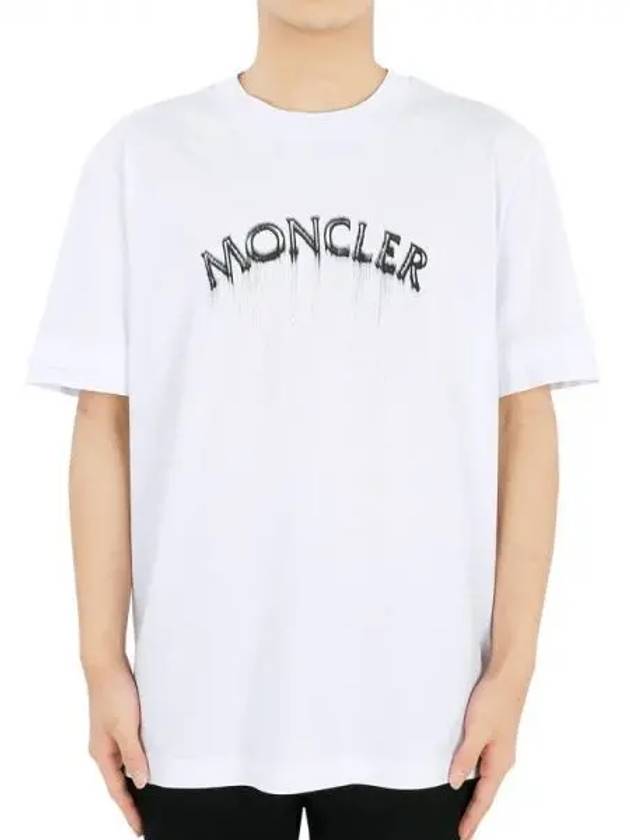 Men s Logo Patch Lettering Short Sleeve White 8C00002 89A17 001 1063984 - MONCLER - BALAAN 1