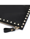 Rockstud Medium Clutch Bag Black - VALENTINO - BALAAN 4