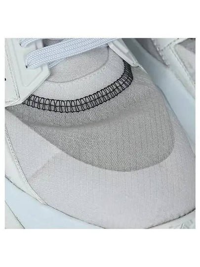 White Gray Flow Sneakers No 7 260 - FENDI - BALAAN 2