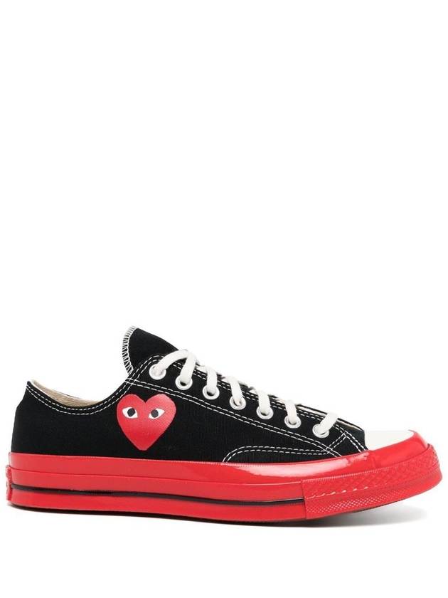 Comme Des Garçons Play X Converse Converse Low Heart Shoes - COMME DES GARCONS PLAY - BALAAN 1