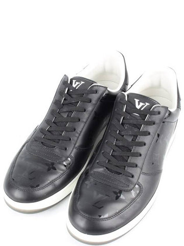 Monogram Rivoli Sneakers Black 8 270 - LOUIS VUITTON - BALAAN 1