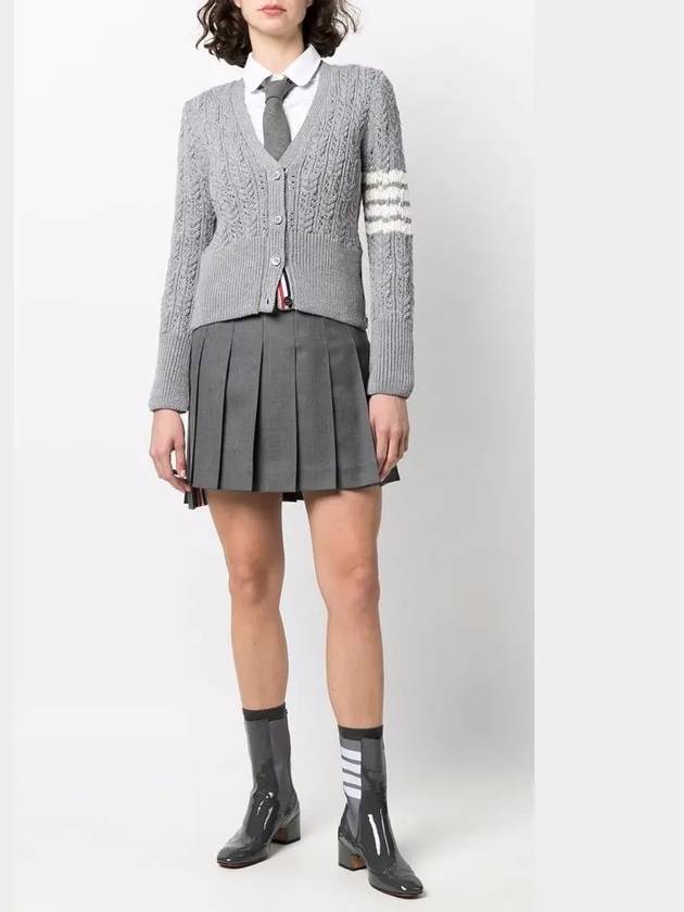 Women's Irish Pointelle Cable 4 Bar V Neck Cardigan Light Grey - THOM BROWNE - BALAAN 5