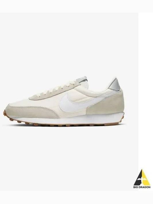 Daybreak Low Top Sneakers Ivory - NIKE - BALAAN 2