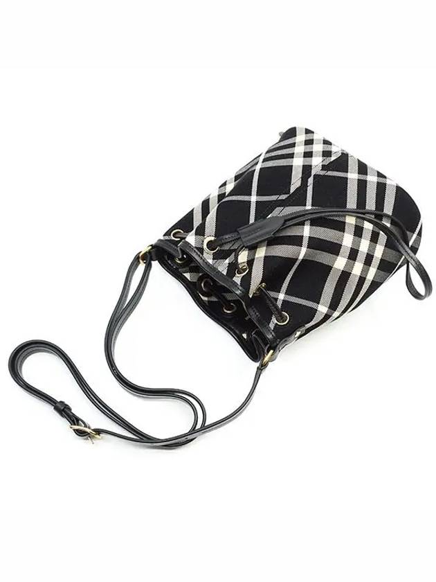 Mini check print bucket bag 8095057 - BURBERRY - BALAAN 3