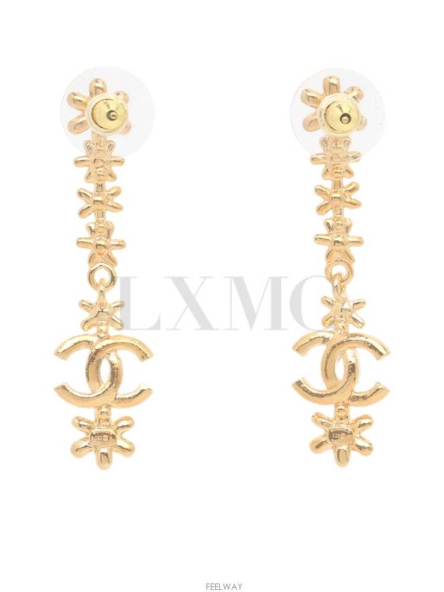 Flower CC logo camellia earrings - CHANEL - BALAAN 4