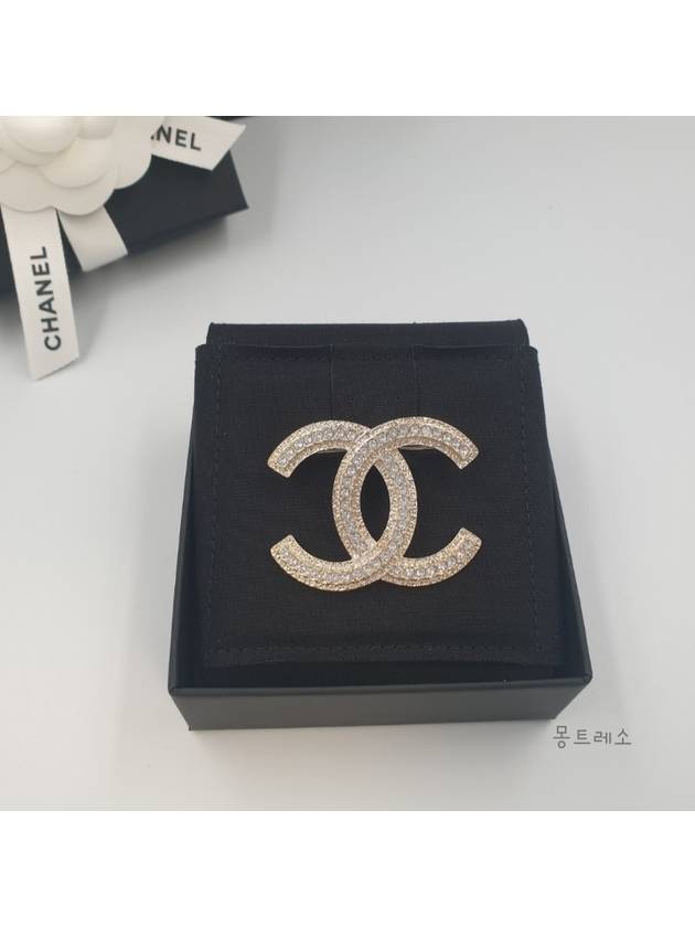 CC Logo Crystal Brooch Silver - CHANEL - BALAAN 3