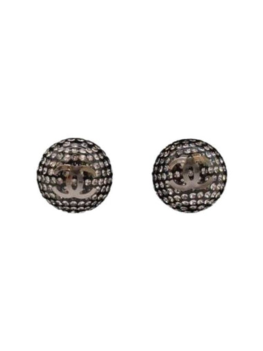 CC Logo Crystal Round Earrings Black - CHANEL - BALAAN 1