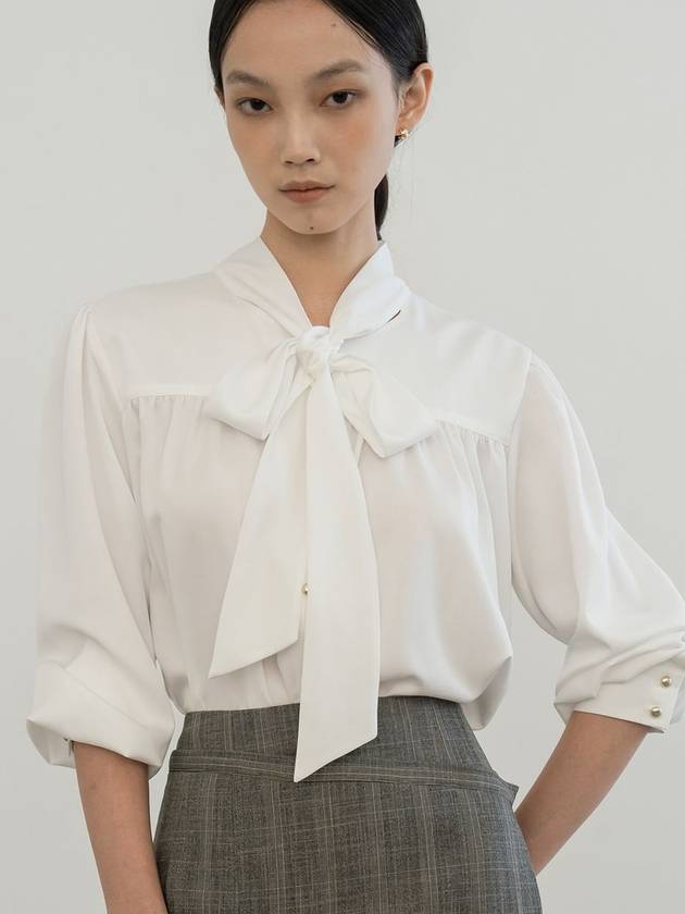 Sequential delivery on October 18th DRESSY SHIRRING TIE BLOUSE - DEFEMME - BALAAN 2