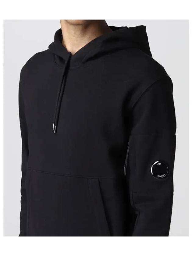 Lens Wappen Pocket Hoodie Black - CP COMPANY - BALAAN 11