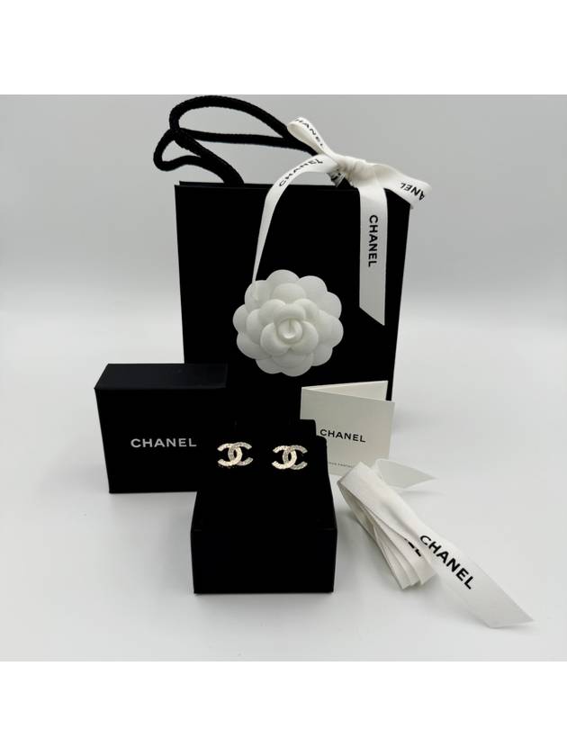 CC Logo Crystal Earrings Gold - CHANEL - BALAAN 10