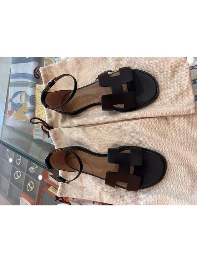 Santorini Sandal Calfskin & Noir - HERMES - BALAAN 5