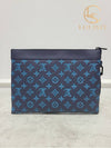 Used luxury goods Lewis It River Blue Monogram Pochette Togo Clutch Bag - LOUIS VUITTON - BALAAN 6