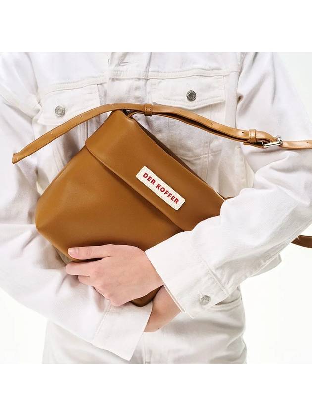 BUCKET BAG TAN - DER KOFFER - BALAAN 3