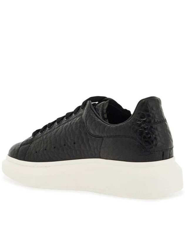 Oversized Lace-Up Low-Top Sneakers Black - ALEXANDER MCQUEEN - BALAAN 4