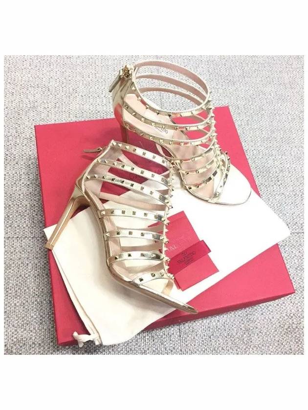 Lovestud Metallic Sandals Heel Gold - VALENTINO - BALAAN.