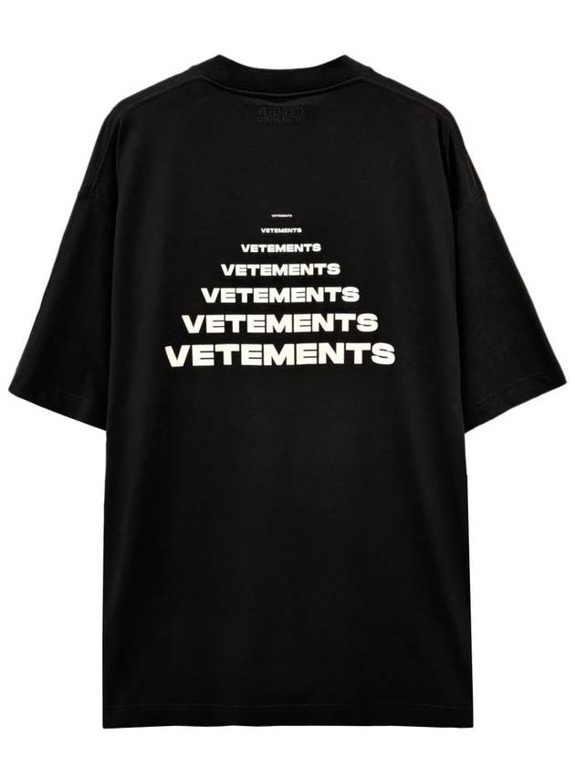 Pyramid Logo Short Sleeve T-Shirt Black - VETEMENTS - BALAAN 3