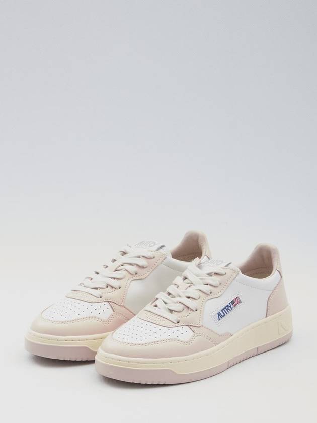 Medalist Bicolor Leather Low Top Sneakers White Pink - AUTRY - BALAAN 3