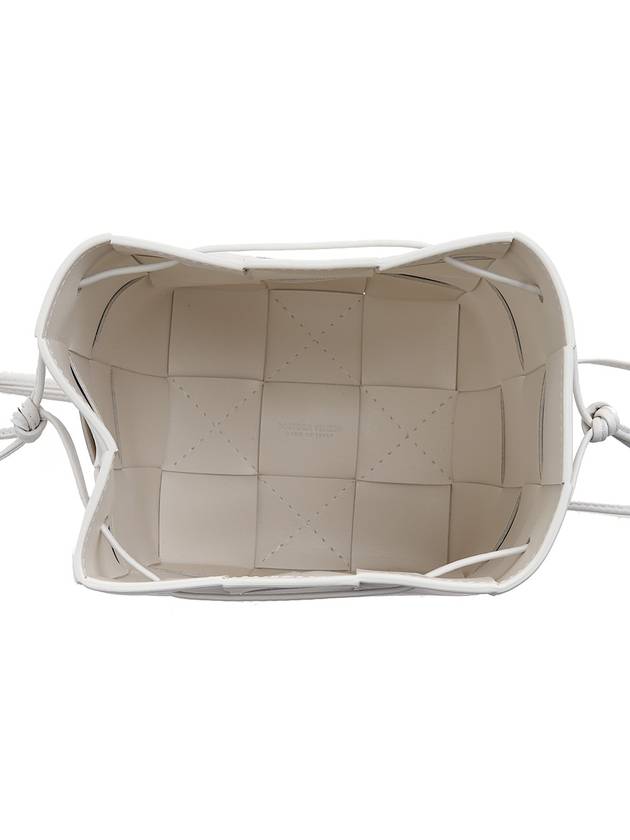 Intrecciato Cassette Small Bucket Bag White - BOTTEGA VENETA - BALAAN 11