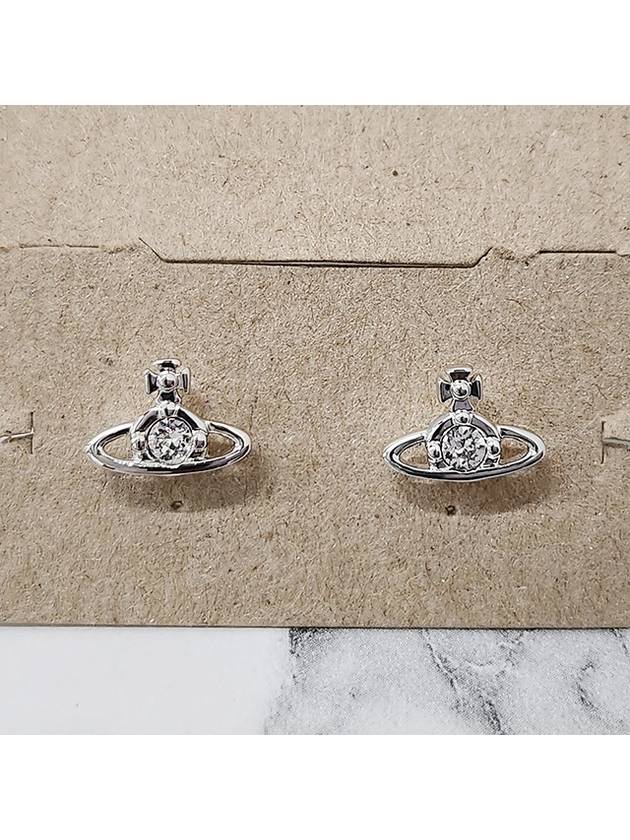 Nano Solitaire Crystal Earrings Silver - VIVIENNE WESTWOOD - BALAAN 4