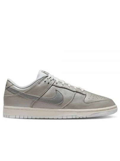 Dunk Low Top Sneakers Metallic Silver - NIKE - BALAAN 2