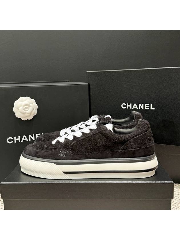 Men's Sneakers CC Point Suede Black - CHANEL - BALAAN 3