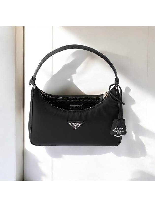 Re-Edition 2005 Saffiano Trimming Re-Nylon Shoulder Bag Black - PRADA - BALAAN 5