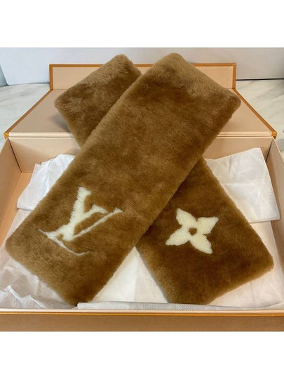 Monogram Shearling Fur Scarf Muffler Shawl Camel M92893 - LOUIS VUITTON - BALAAN 2