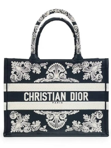 Embroidery detail leather book tote bag medium 4ET0333 - DIOR - BALAAN 1