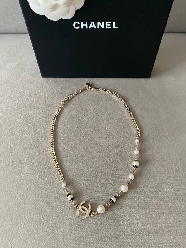 CC logo necklacepearl pearl necklace goldABE159 - CHANEL - BALAAN 9