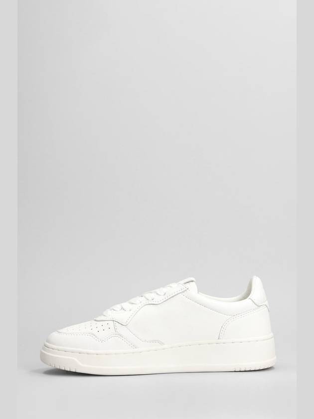 Women's Medalist Low Top Sneakers White - AUTRY - BALAAN 4