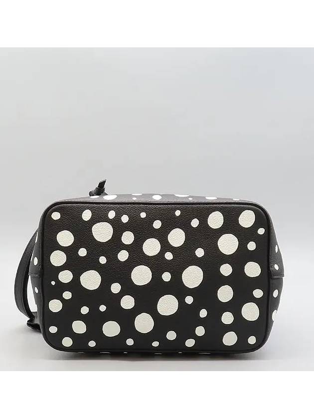 M21753 Black White x Yayoi Kusama Collection Neonoe MM Shoulder Bag - LOUIS VUITTON - BALAAN 5