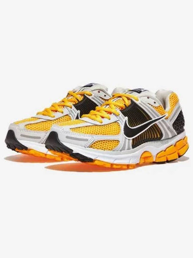 Zoom Vomero 5 002 3 7 - NIKE - BALAAN 1