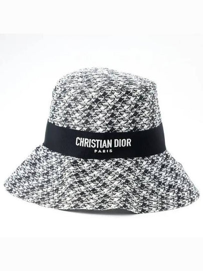 D-Bobby Houndstooth Large Straw Bucket Hat White Black - DIOR - BALAAN 2