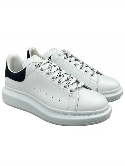 Oversized Leather Tab Low Top Sneakers White - ALEXANDER MCQUEEN - BALAAN 2