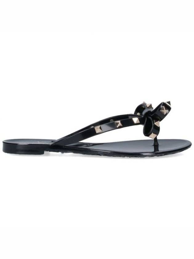 Rockstud Rubber Thong Slippers Black - VALENTINO - BALAAN 2