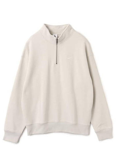 Solo Swoosh Quarter Zip Sweatshirt Light Bone - NIKE - BALAAN 1