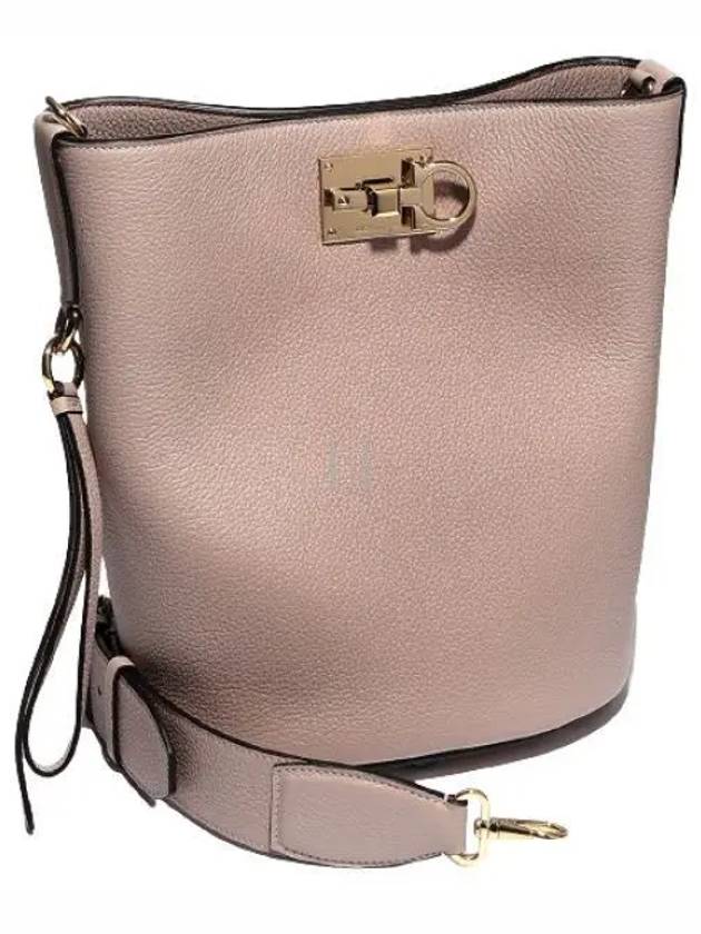 Gold Studio Bucket Bag Amaretti - SALVATORE FERRAGAMO - BALAAN 2