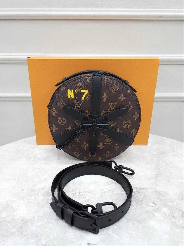 men cross bag - LOUIS VUITTON - BALAAN 7