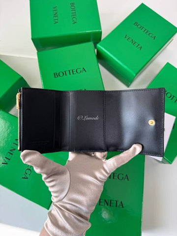 Intrecciato Trifold Half Wallet Black - BOTTEGA VENETA - BALAAN 7