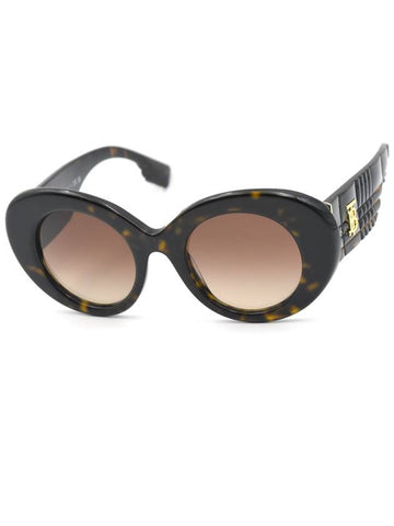 Sunglasses B4370U 3002 13 - BURBERRY - BALAAN 1