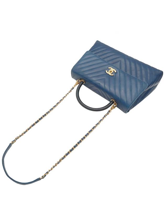 Blue Calfskin Chevron Gold Plated Flap Coco Handle Large 2WAY 25th A92992 - CHANEL - BALAAN 6