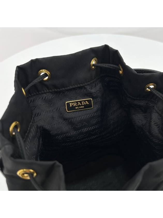 Triangle logo nylon tesuto bucket bag black - PRADA - BALAAN 10