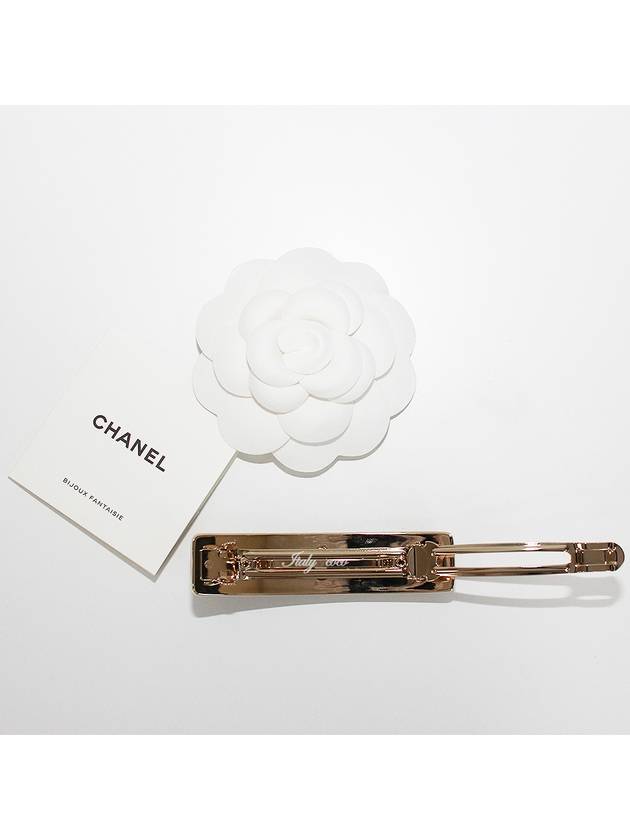 CC Logo Quilting Hair Clip Black - CHANEL - BALAAN 7