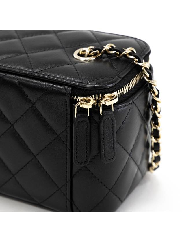 Small Classic Vanity Bag with Chain Lambskin & Gold Black - CHANEL - BALAAN 6