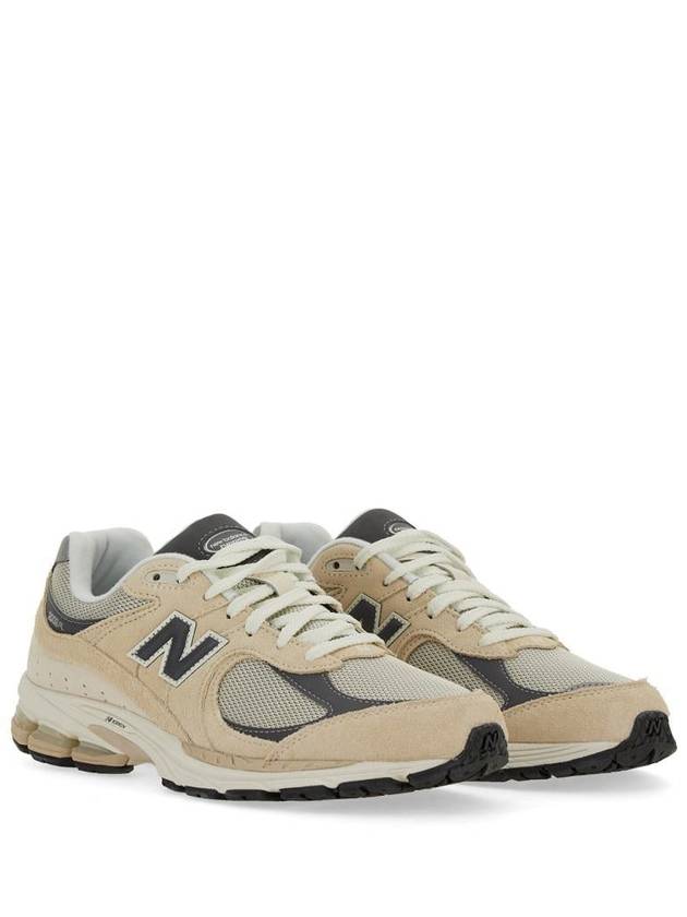 2002R Low Top Sneakers Sand Stone - NEW BALANCE - BALAAN 3