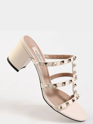 2W2S0C47 Rockstud Slide Sandals Cream - VALENTINO - BALAAN 1