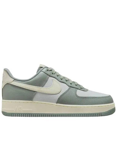 Air Force 1 '07 Low Top Sneakers Mica Green - NIKE - BALAAN 1