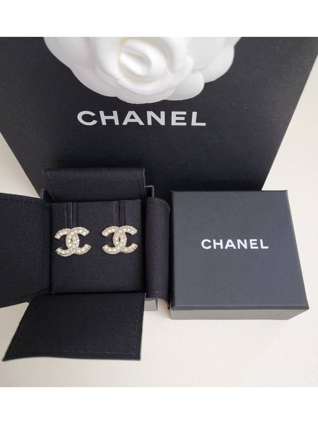 Metal Earrings Diamantes & Gold Crystal - CHANEL - BALAAN 5